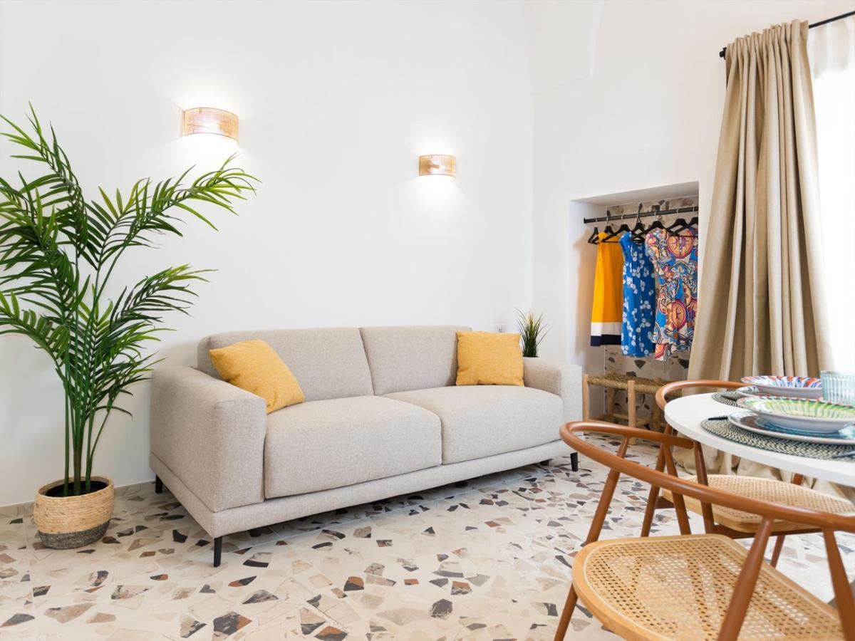 Cally Suite Room Martina Franca Exterior photo